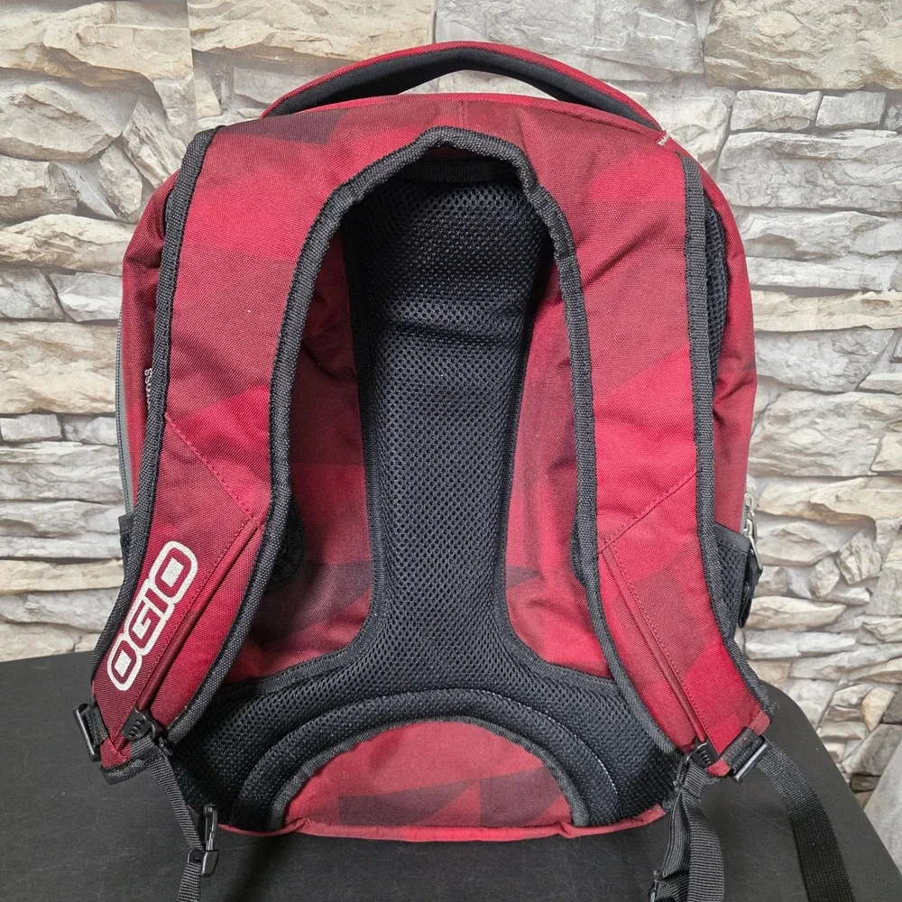OGIO Backpack Unisex OS Red Black GOOD Plaid Geometric Tech Daypack Utility Gear